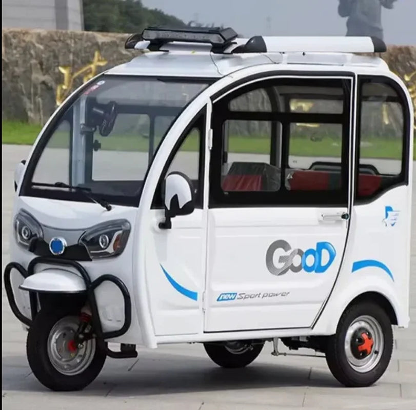 4 Door 3 Seat Passenger Tricycle Close Cabin Scooter Tricycle Motorcycle Adult Electric Tricycle
