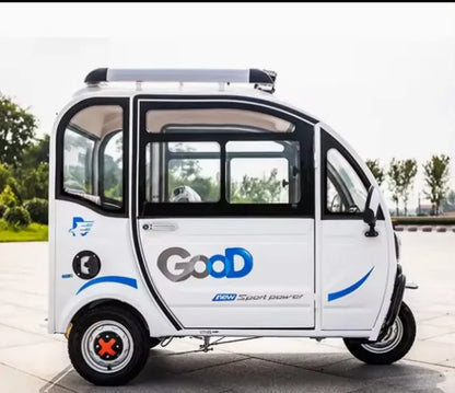 4 Door 3 Seat Passenger Tricycle Close Cabin Scooter Tricycle Motorcycle Adult Electric Tricycle
